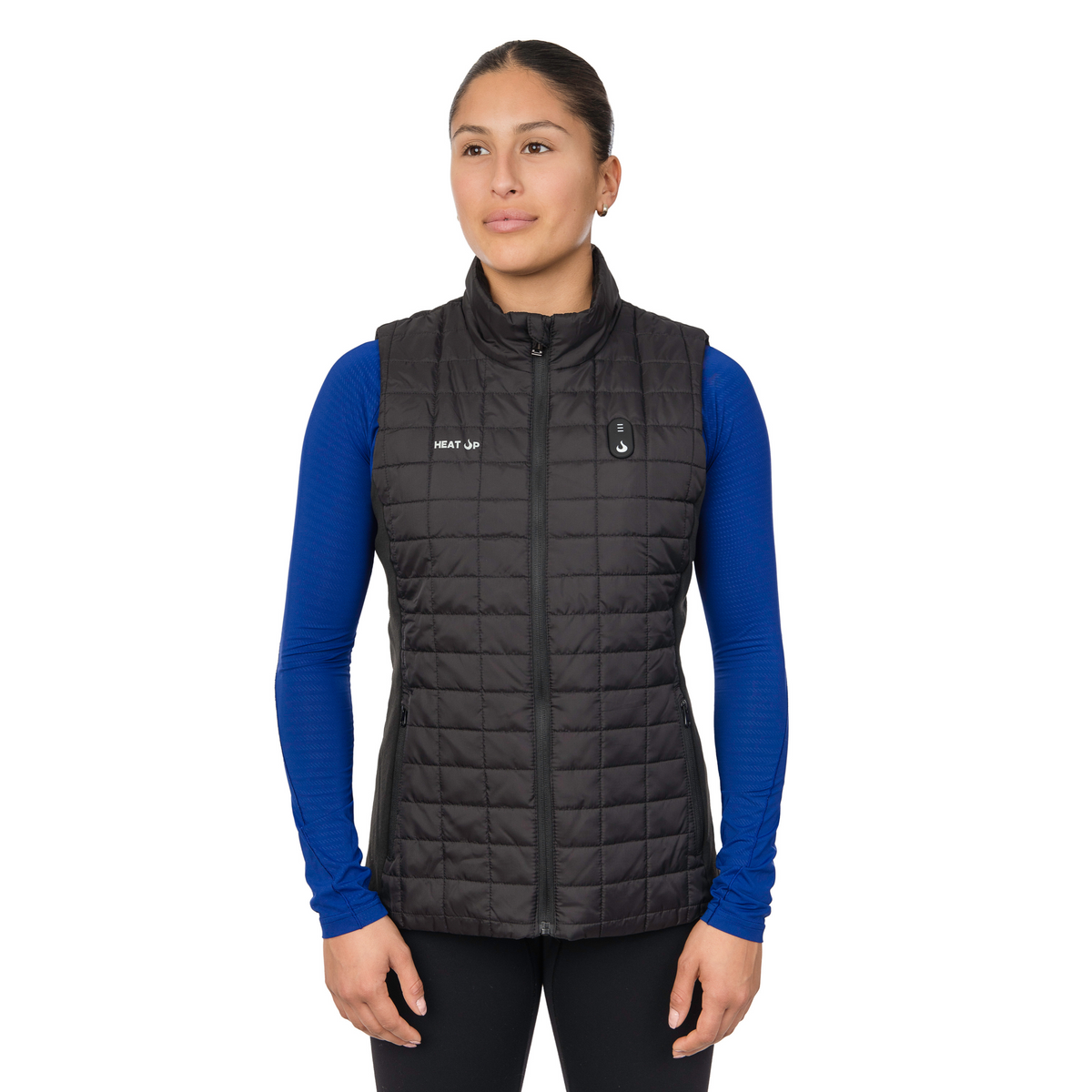 Femme portant la veste chauffante Heat Up, vue de face sur fond blanc